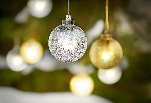Cordless Illuminated Indoor Outdoor Ornaments Set Of 4 Sharper Image 100 Satisfaction Guaranteed